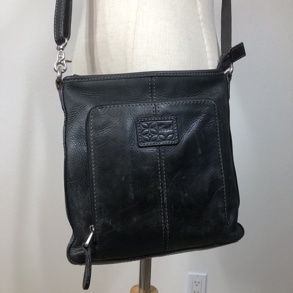 Fossil Black Crossbody Leather Classic Everyday Bag Zip